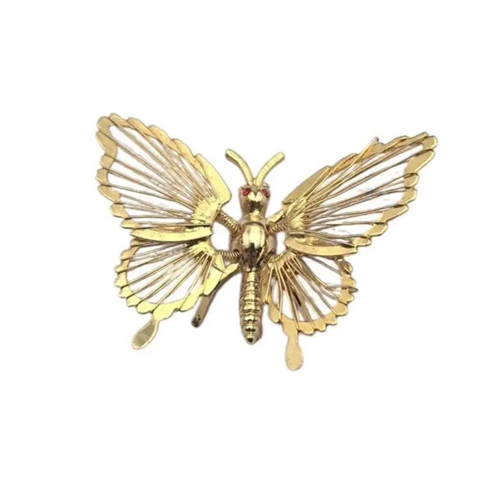 Butterfly Brooch Red Rhinestone Eyes Gold Articulated – Vintage Whimsical